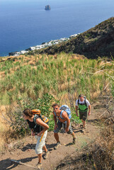 Aufstieg zum Stromboli - Ausblick auf Stromboli-Ort und Stromboliccio