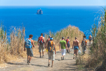 Wanderer an den Hängen des Stromboli