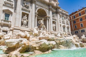 Fototapeta na wymiar Fontana di Trevi (Trevi Fountain) in Rome, Italy.