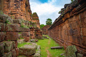Fototapeta premium Angkor Wat - the largest temple in the world (Cambodia). 2019