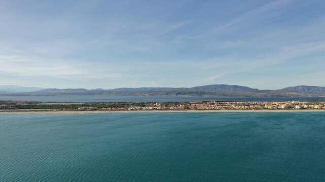 Survol de Port-Leucate, son port et ses plages