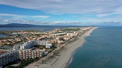 Fototapeta premium plage de port-Leucate et de Barcarès vue du ciel