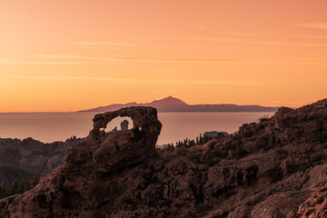 Last sun rays in the evening at the summit of Gran Canaria (Gañifa)