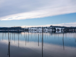 Pfäffiker See im Winter mit Schnee