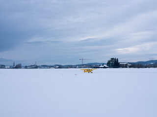 Flugzeug im Winter