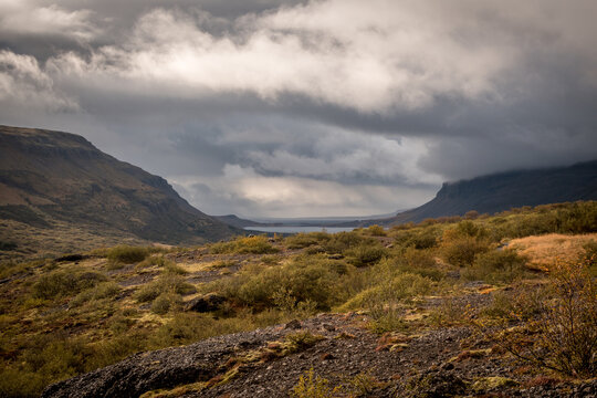 Stunning shot of the Icelandic landscape on a cloudy day