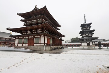 奈良　雪景色の薬師寺