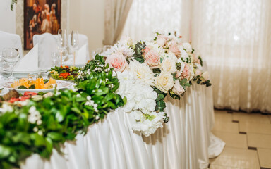 Floral compositions of the wedding hall