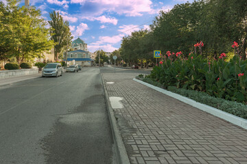 One of the central streets of the city of Yevpatoria is Revolution Street