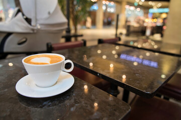 おしゃれなカフェとコーヒーの風景