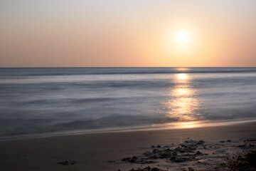 Obraz premium the sunset colors in the horizon