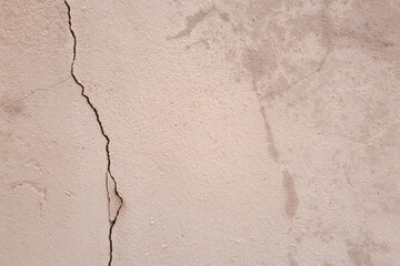 갈라진 시멘트 벽 