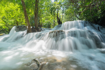 Obraz premium Huai Mae Khamin waterfall at Kanchanaburi , Thailand , beautiful waterfall 