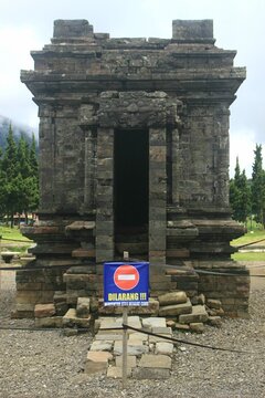 Srikandi Temple In Dieng Temple Complex Tourism Object, Which Was Founded By The Sanjaya Dynasty In The 8th Century AD In Dieng, Indonesia