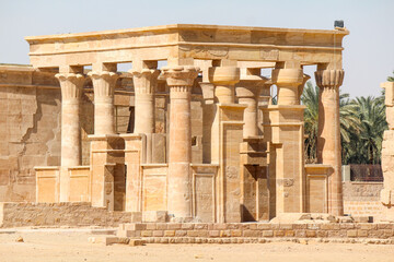 Obraz premium The Hibis temple in Kharga, Egypt, recently renovated