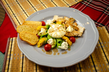 Grilled meat with vegetables and cheese