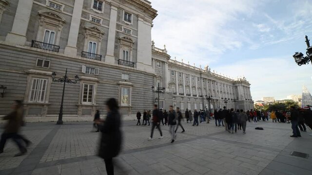 Vista exterior del Palacio Real. Madrid