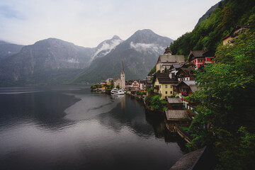 Fototapeta premium Austria Hallstatt, Classic view of Hallstat Village.