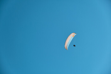 paragliding 