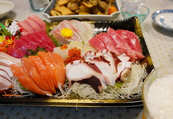 日本の家庭料理　一家団欒で食べるお刺身