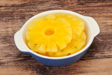 Marinated pineapple rings in the bowl