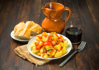 Patatas bravas