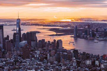 Fototapeta premium New York city skyline at sunset, aerial photography