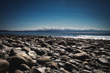 sea and rocks