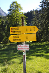Signs for hiking trails in Karwendel Nature Park, Karwendel Mountains, Alpine Park, Rißtal, Risstal, mountains, mountain forest, Vomp, Hinterriß, Tyrol, Austria