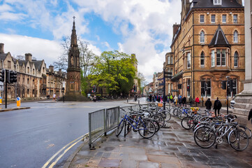 Martyrs' Memorial and streets of Oxford old town, UK