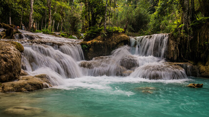 Fototapeta na wymiar Laos Luang Prabang Kuang Si Wasserfälle