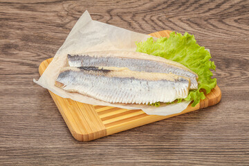 Herring fillet with salad leaves