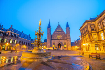 Fototapeta na wymiar Inner courtyard of the Binnenhof palace in the Hague, Netherlands