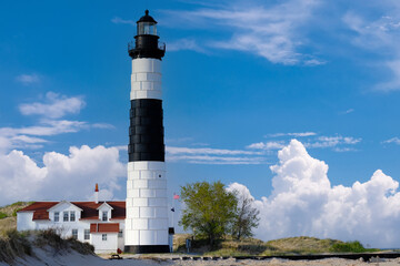 Big Sable Point Lighthouse in dunes, built in 1867 - obrazy, fototapety, plakaty