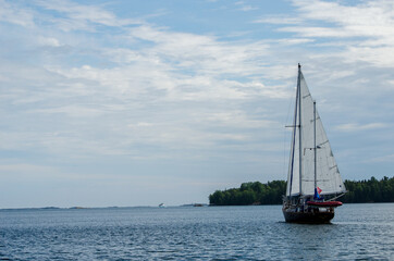 Fototapeta premium sailing in the ocean