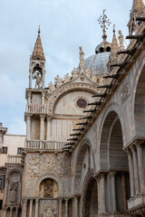 Fototapeta na wymiar Cathedral of St. Mark in Venice. details of the architecture of the medieval cathedral