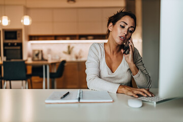 Working like an operator, home office.