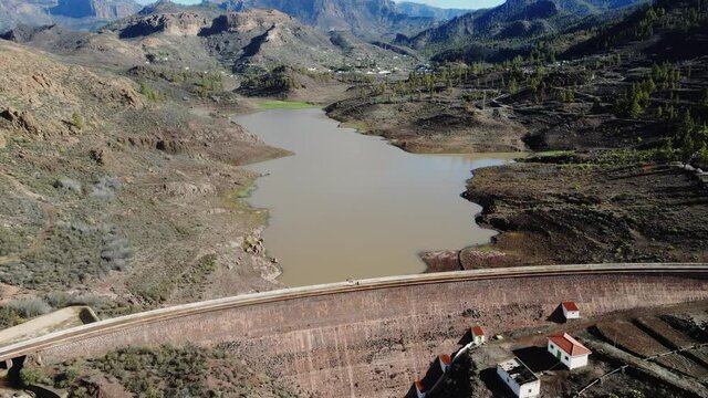 Presa de chira a vista de dron en la isla de Gran Canaria
