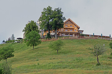 Obraz premium Gasthof Magdalensberg in Kärnten