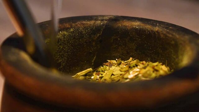 Mate casero entre Argentina y Uruguay