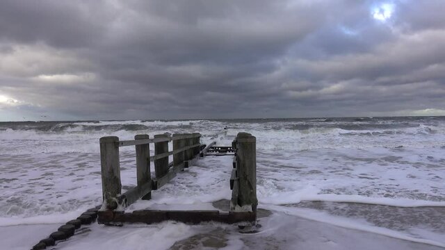Sturm an der Ostsee im Ostseebad K&uuml;hlungsborn