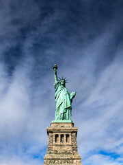 Obraz premium statue of liberty city