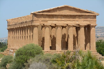 Fototapeta premium The valley of the temples of Agrigento is one of the most beautiful places in the world as regards the myth of ancient Greece.