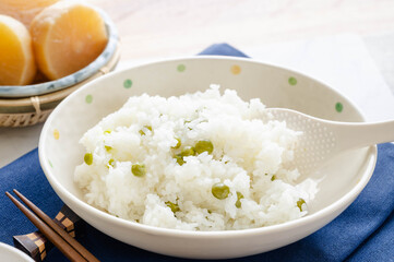 グリンピースごはん