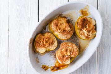 baked apples with ricotta and cinnamon