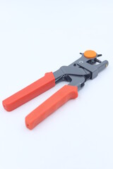 the belt hole puncher