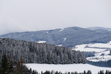 winterliche Landschaft, bucklige Welt