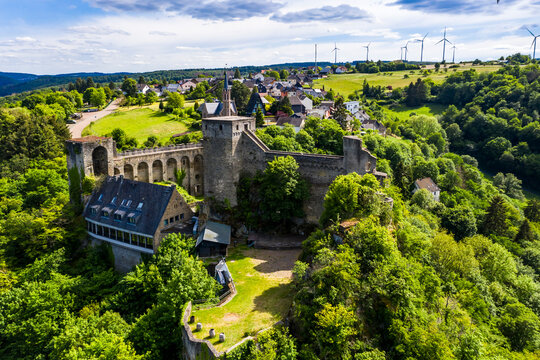 Aerial view of Burg Hohenstein, Bad Schwalbach, Rheingau-Taunus-Kreis, Hesse on sunny day, Germany