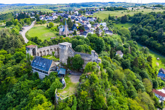 Aerial view of Burg Hohenstein, Bad Schwalbach, Rheingau-Taunus-Kreis, Hesse, Germany