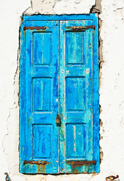 Greece, Cyclades Islands, Mykonos, Old blue door